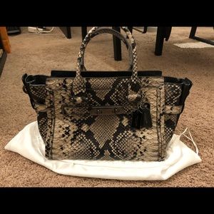 Coach Swagger 27 Limited